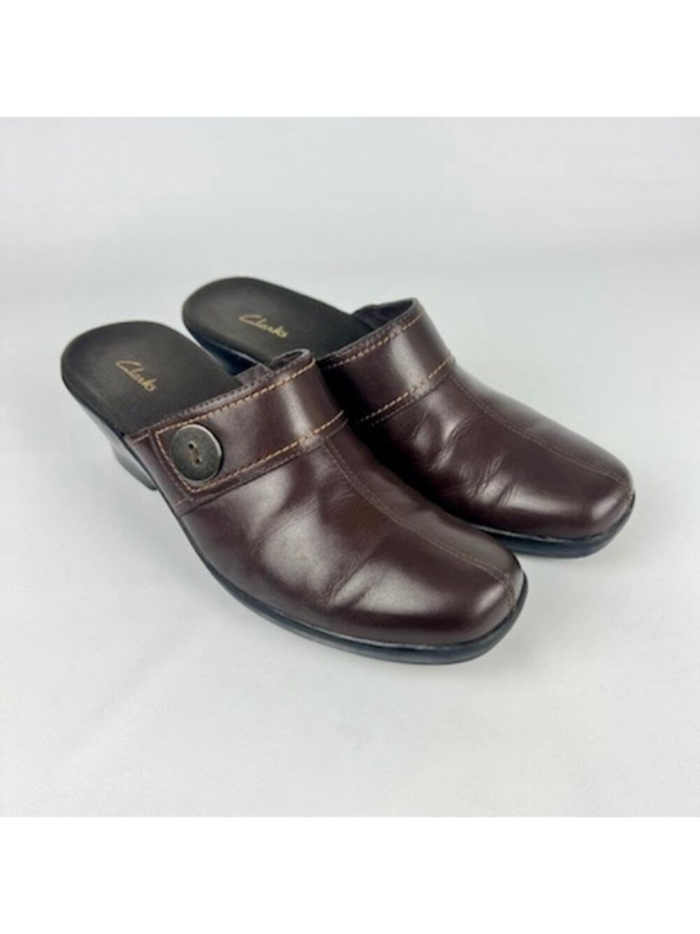 Clarks Womens Brown Leather Slip On Heeled Mules Button Comfort Shoes size 9